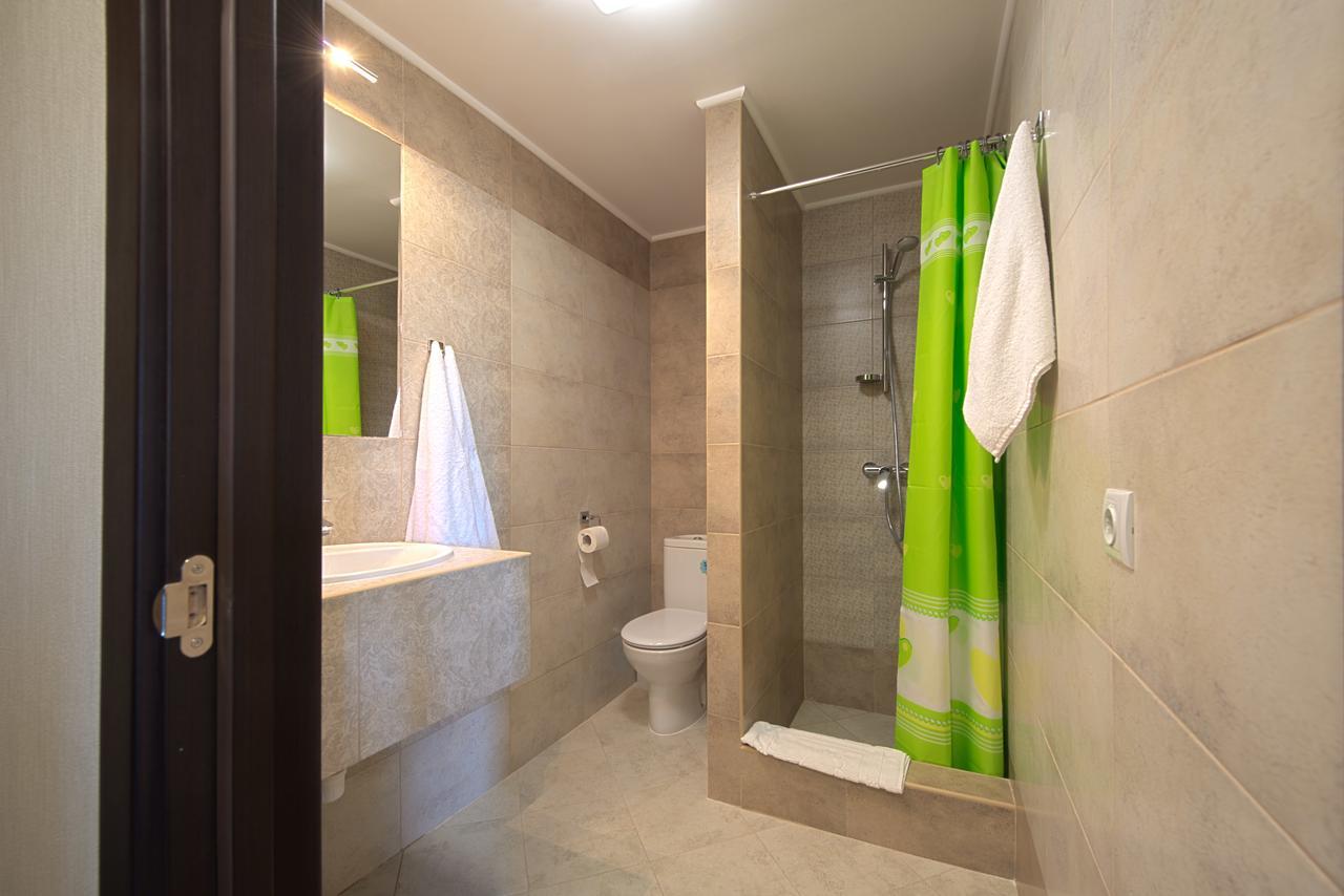 Advenus Hotel Львов Экстерьер фото